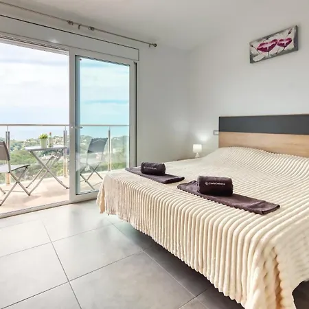 Costacabana - Bellavista Villa *